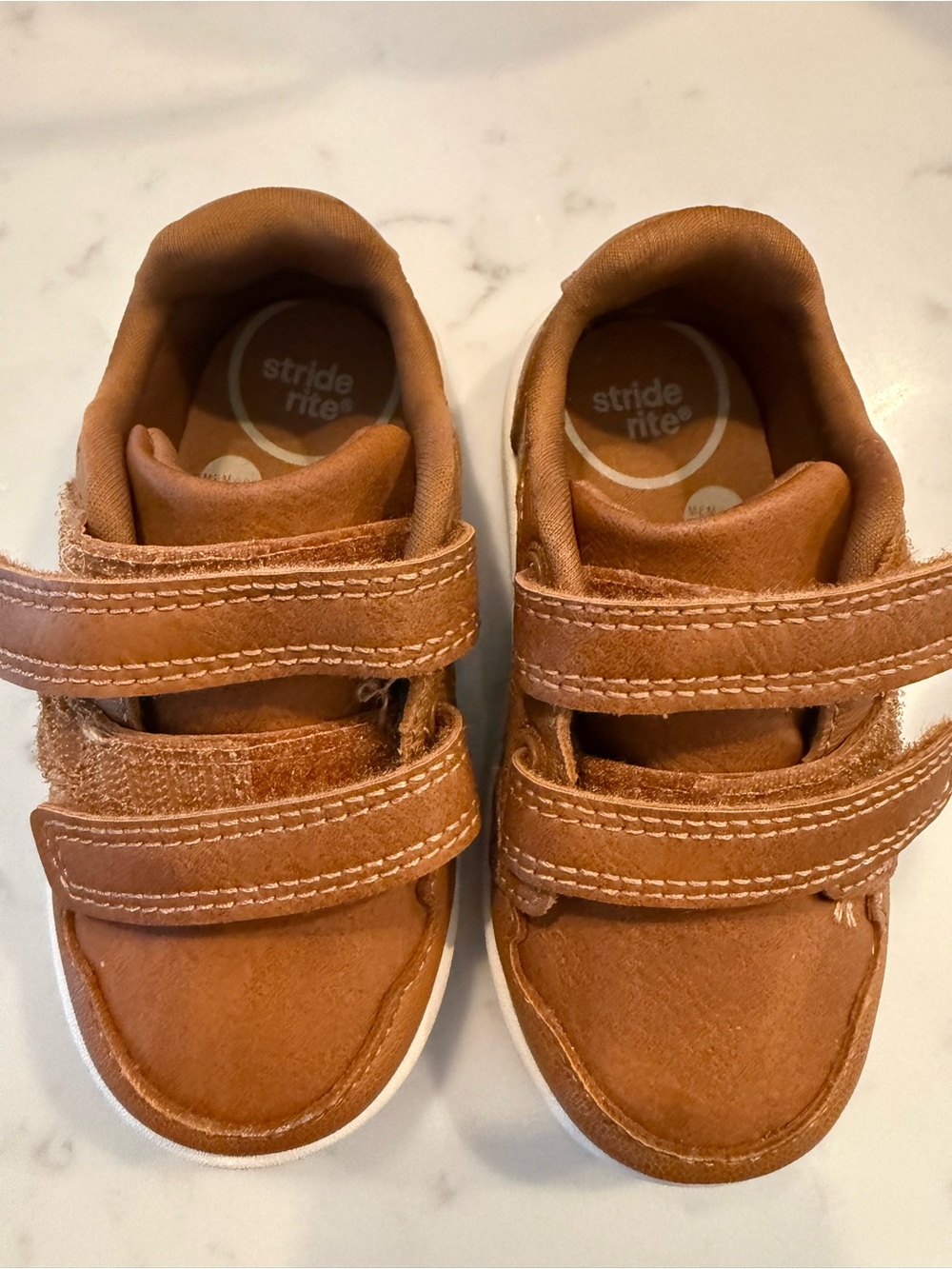 Stride Rite 5.5W toddler sneakers